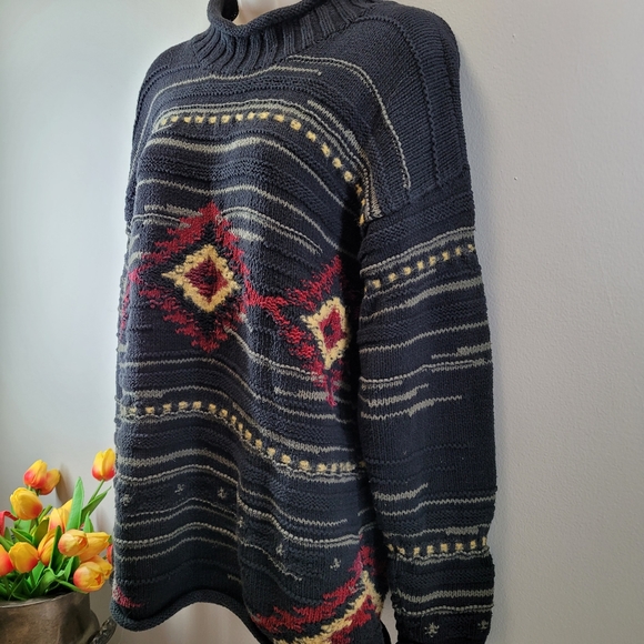 Tess' Designs Bermuda Aztec Print Beautiful Sweater - Picture 3 of 7